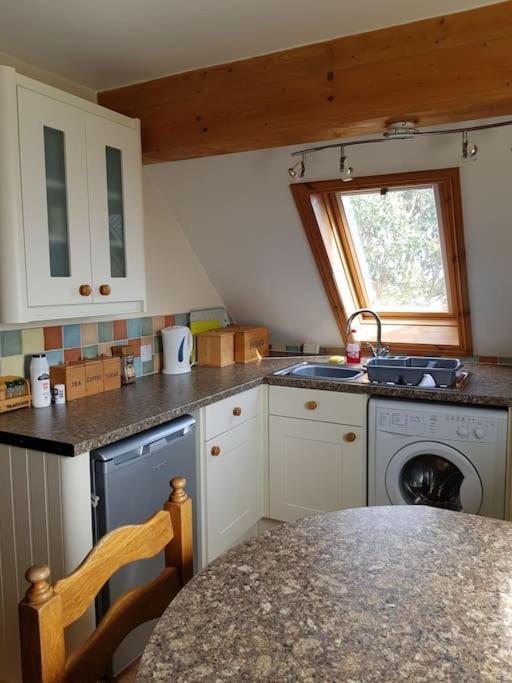 Seaview Self-Catering Apartment Уеймут Екстериор снимка