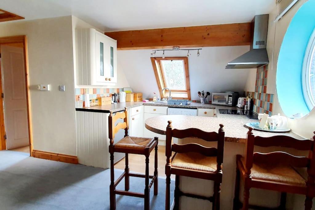 Seaview Self-Catering Apartment Уеймут Екстериор снимка